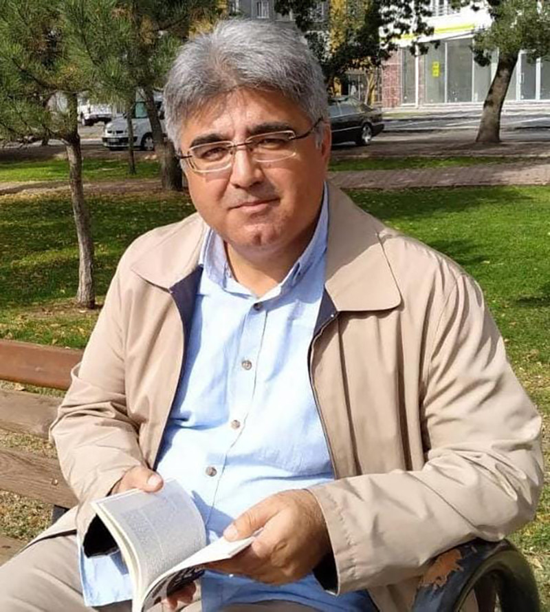 egitimci-yazar-mustafa-urhan-hikaye-yazma-konusunu-anlatti project cover image